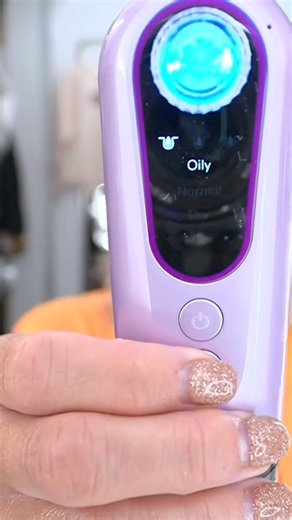 You Need to Try the Pop Sonic Rechargeable Handheld Hydrofacial | QVC