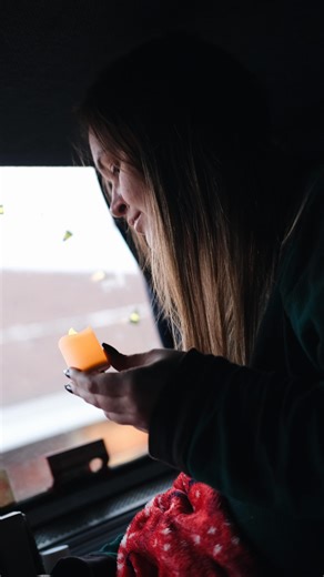 Alyona | Midwest | Influencer on Instagram: "Our winter break started with @amtrak 🫶🏻 First time enjoying #MetropolitanLounge 😍 What a great experience. Have you tried traveling first class on the train? 📍 Union Station, Chicago #travelblogger #chicagoblogger #travelinfluencer #amtrak midwest influencer, chicago ugc, ugc creator, empire builder"