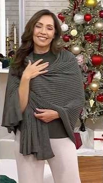 The Ultimate Cozy Upgrade! Barefoot Dreams Rib Lurex Pashmina | QVC