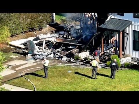 2 people found dead inside a plane that crashed into an Ohio home