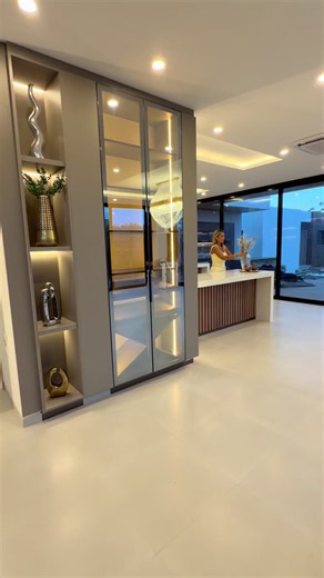 Amoblada cocina moderna a medida — Equipamiento y decoración Urubo