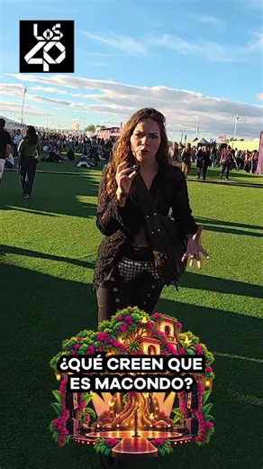 Así fue como Isa llevó un poco de nuestra cultura a Madrid durante el concierto de Shakira. ¿Cómo vieron esas respuestas? #los40colombia #concierto #Shakira #Madrid