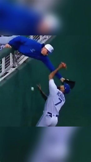 Worst Fan Interference in MLB🇺🇸#mlb #sports #TikTokCampaign #baseball #usa