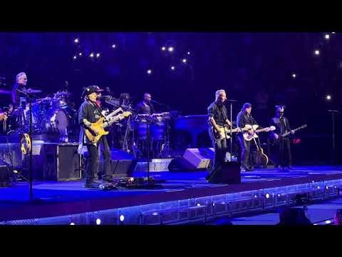 Bruce Springsteen & The E Street Band feat Tom Morello - Purple Rain live March 2026