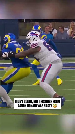 Aaron Donald back like he never left 😤