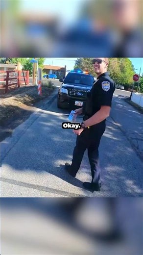 Cop thanks biker for pulling over 🚔 ‪@spenceledsman‬