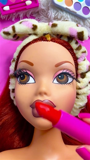 ASMR Mannequin Makeup and Skincare Experience