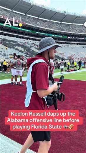 Keelon Russell daps up Alabama offensive line before facing Florida State