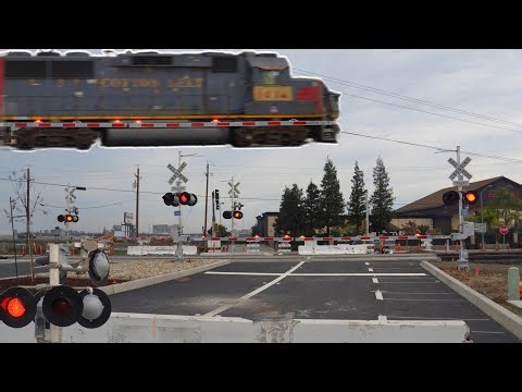 UP 1004 LRS99 | *New Rebuilt Crossing* E Woodward Ave. Railroad Crossing, Manteca CA (Not Finished)