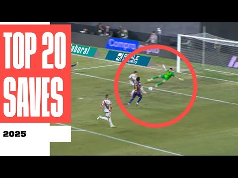 ¡Las 20 MEJORES PARADAS de 2025 en LALIGA! ⛔🔝