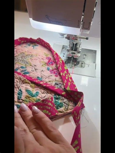 Quilted Heart Oven Mitt Tutorial to go with the Carling Loves Cats Quilted Heart Oven Mitt Pattern