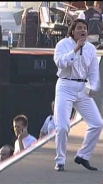 Rene Froger - Heartache Tonight ( Live In De Kuip 1995)