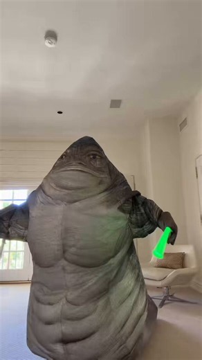 Everyone shat on the Mando & Grogu movie but this scene was fantastic. The choreography is the best in the saga and Favreau nailed the weight/power of a Hutt wielding a Lightsaber.Rotta became his own man despite living in the shadow of Jabba the Hutt and it was incredible.
