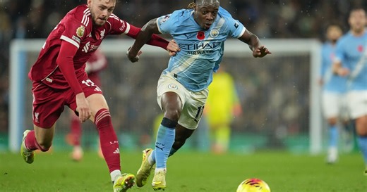 Les Belges à l'étranger: Manchester City et Jérémy Doku croquent Liverpool, le Real flanche sans Courtois, Kompany en mode remontada (VIDEO)