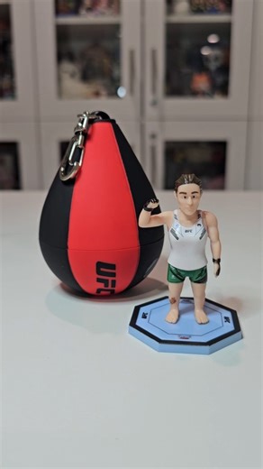 Raginald Paz on Instagram: "UFC 2.5 Inch Collectible Figures Speed Bag Capsule by @pmi_toys #PMIUFC #PMIToys #blindcapsule #collectibles #raginaldpaz"