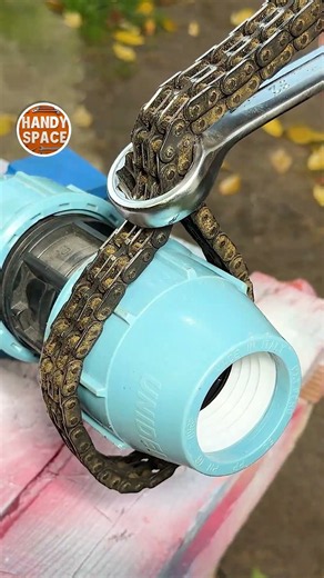 Water Utility Plumber Taught Me This Pipe Trick! ⛓️🔧🔥