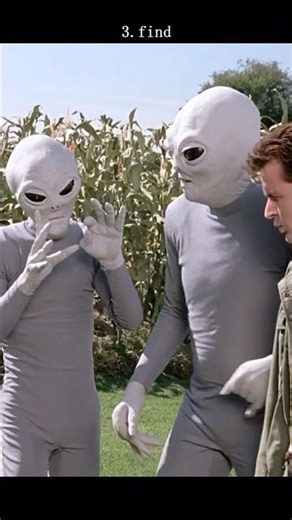 🛸 ALIEN ABDUCTION PARODY! "Scary Movie 3" Crazy Scene Breakdown 👽😂