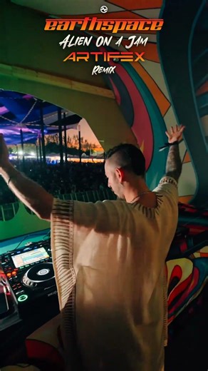 Alien On a Jam (Remix) Party! #shorts #pystrance #party