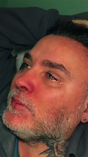 💙🪉Johnny Blue🪉💙 (@johnnybleu711)’s video of merry christmas songs