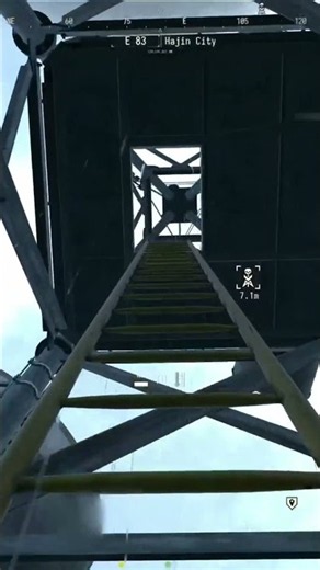 be careful climbing ladders in MW4 DMZ