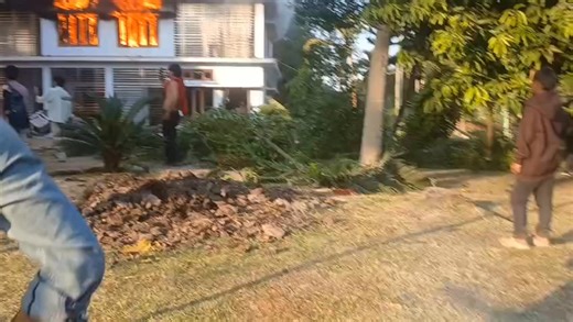 A mob in #Assam’s West #KarbiAnglong district on Monday set fire to the ancestral home of Tuliram Ronghang, a senior BJP leader and the chief of Karbi Anglong Autonomous Council, a district official told Scroll. Read more: https://scroll.in/latest/1089493/assam-mob-torches-home-of-karbi-anglong-autonomous-council-chief-amid-protests Credit: Special arrangement | Scroll