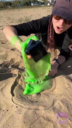 I CAN'T BELIEVE THIS EXISTS! 😱 Testing The WOW Cube With Slime! 🧪