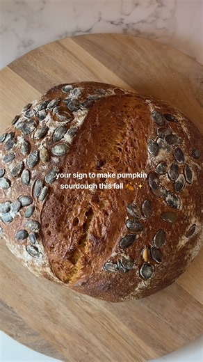 Pumpkin sourdough bread 🎃✨ #sourdough #easyrecipe #baking #bread #pumpkin #fallrecipe