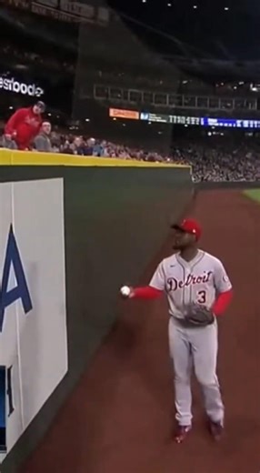 Fan Ruins The Catch… Then This Happens 😳