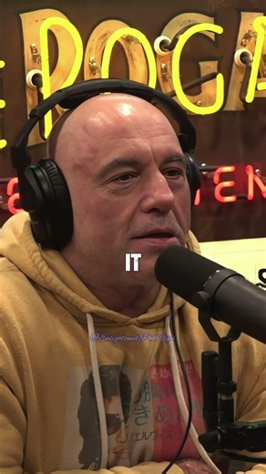 Why Joe Rogan Won't Invite Bill Clinton on JRE 🚫