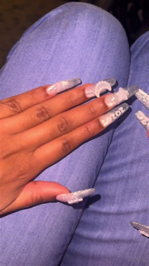 Exploring Benefits of Cat Eye Nail Polish Sets