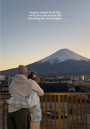 memories that we’ll tell our kids about one day 🥹🩵🩵 Mount Fuji is EVERYTHING #mountfuji #travel #husband