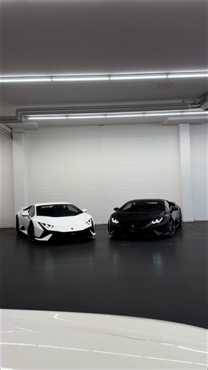 Tecnica brothers 🤍🖤 #lamborghini #huracantecnica @autostore.ch