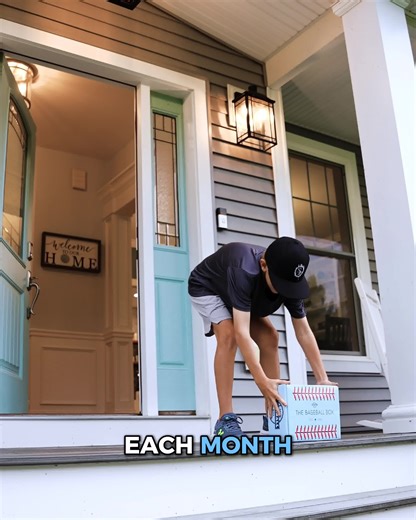 The hottest baseball gear, delivered right to your doorstep every month! 🚚⚾️ Join the 87,000 happy customers keeping the love of the game strong with baseball's #1 subscription box!🔥 Here's how it works: 1️⃣ CUSTOMIZE Tell us a little bit about your ballplayer by filling out our form, so we can customize their box just right. 2️⃣ ORDER Each box contains 7-9 professional-quality, baseball-related items that your ballplayer will actually use, plus every box receives an entry into our monthly giv