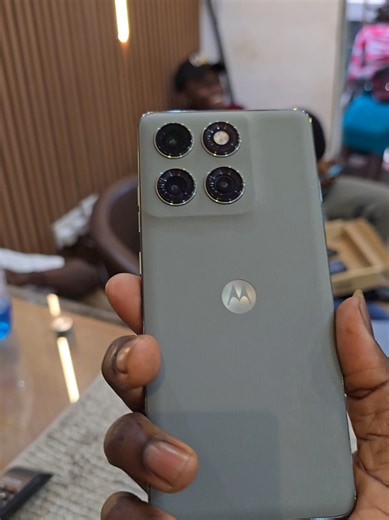 #MOTOROLA is not giving up, their phones are still the #bestcamera phone #foryoupage