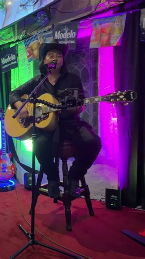 Collide Howie Day ( Covered by Michael Baja)