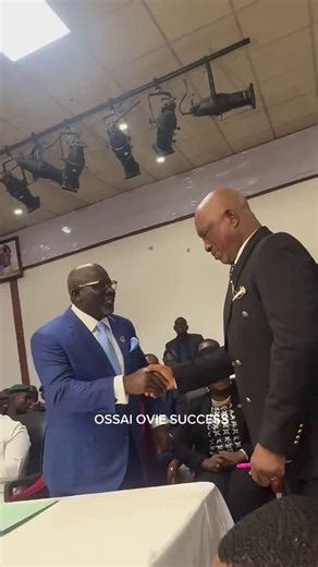 A 𝗗𝗲𝗹𝘁𝗮 state 𝗰𝗼𝗺𝗺𝗶𝘀𝘀𝗶𝗼𝗻𝗲𝗿 𝗯𝗿𝗲𝗮𝗸𝘀 𝗱𝗼𝘄𝗻 𝗶𝗻 𝘁𝗲𝗮𝗿𝘀 and 𝗸𝗻𝗲𝗲𝗹𝘀 𝗯𝗲𝗳𝗼𝗿𝗲 𝗢𝗯𝗼𝗿𝗲𝘃𝘄𝗼𝗿𝗶 𝗮𝗳𝘁𝗲𝗿 𝘀𝘄𝗲𝗮𝗿𝗶𝗻𝗴-𝗶𝗻