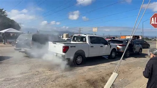 Sicarios, emboscaron y ejecutaron a Ángel Pantoja, era el Coordinador de Homicidios de Ensenada, Baja California (Informacion en el enlace) https://t.co/XvulU6cINa