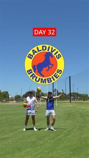 Kicking a goal at every oval in Australia DAY 32! Baldivis Brumbies #afl #footy #perth #trottingon