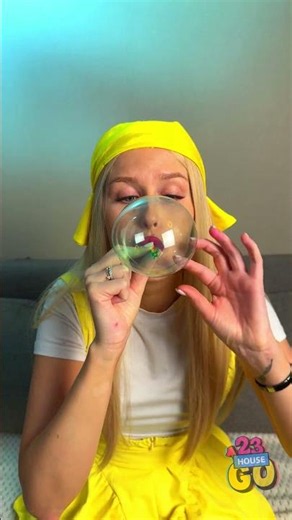 Glass Balloon Bonanza: Who Will Pop First? 🎈