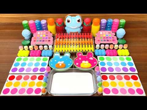 Best slime mixing ASMR | mixing random glitter into glossy slime