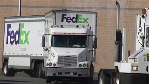 FedEx shares fall on lower margins, concerns over freight spinoff
