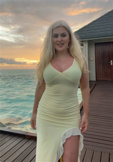 Larisa (@larissa.oana)’s videos with som original - songs.max