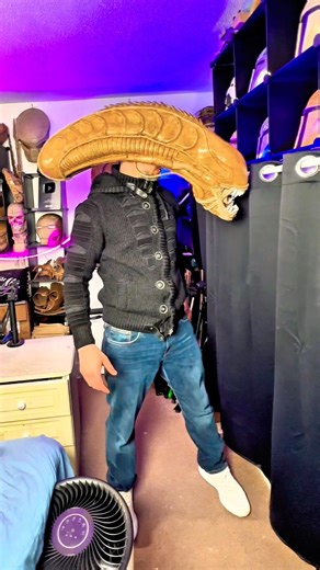 Spooky Cardboard Alien / Predator masks #alien #predator