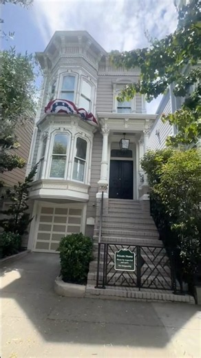 Visiting the Full House House in San Francisco