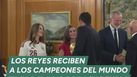 Los Reyes reciben a los campeones del mundo en el Palacio de La Zarzuela