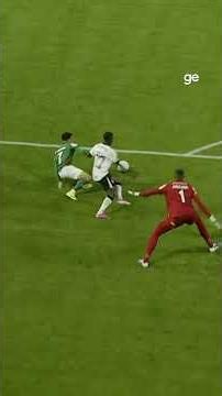 IGOR GOMES COLOCA O GALO NA FRENTE NOVAMENTE! | #shorts | ge.globo