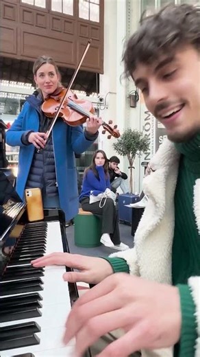 CRAZIEST Vivaldi flashmob? 🤯