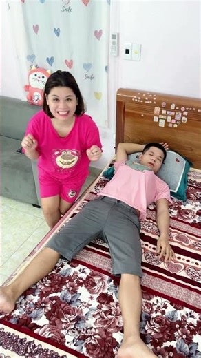 Sleeping Husband vs Balloon Prank 🤣🎈 #funny #couple