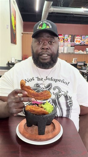 #mexican #mexicanfood #paratiiiiiiiiiiiiiiiiiiiiiiiiiiiiiii #vibincowboy #jalapeno @Dee_only one 4U @Losoya’s Taqueria