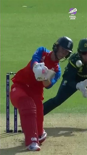Clean hitting from England and Australia batters delivered @BudweiserIndia Smooth Sixes 👌